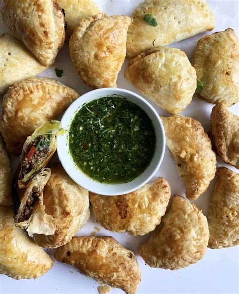 what dipping sauce for empanadas.